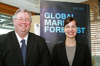 Airbus_GMF2012_2031_Andrew_Gordon_Michaela_Vanona