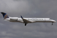 United Express Embraer 145