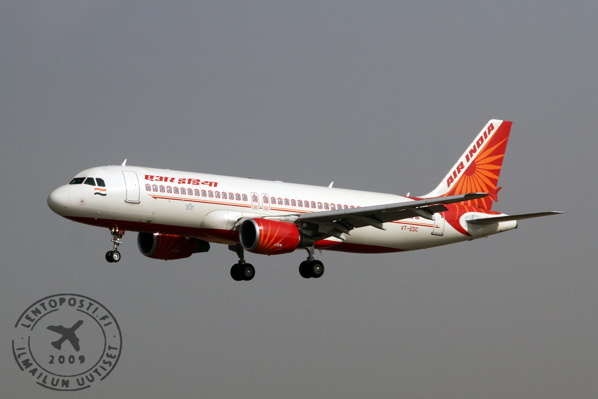 Air_India_A320_1