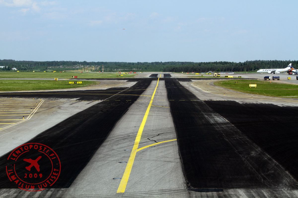 EFHK_remontti_rullaustie_1