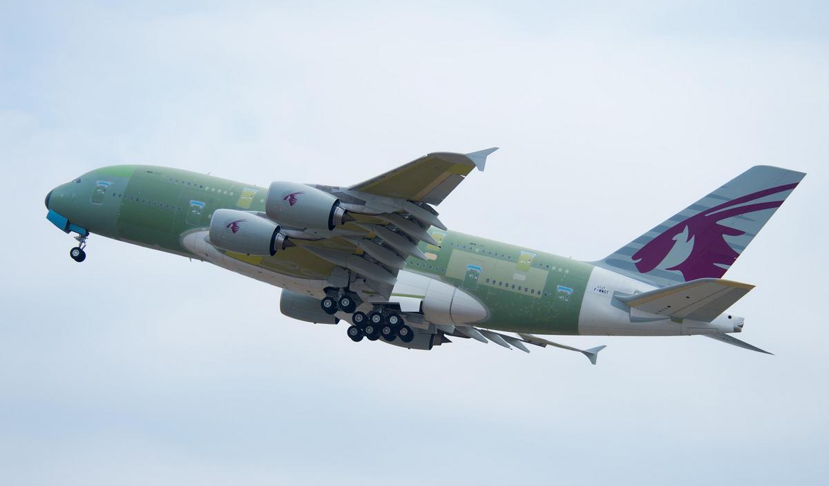 A380_Qatar_maiden_flight_airbus