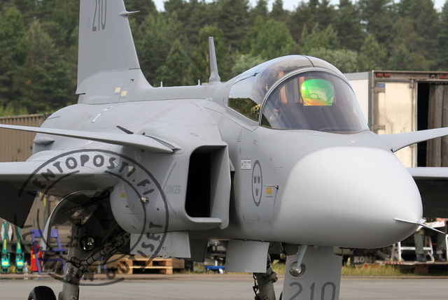 Gripen_closeup_2