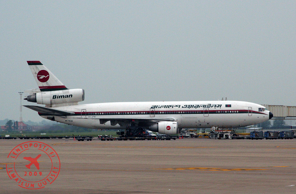 Biman_DC1030_1