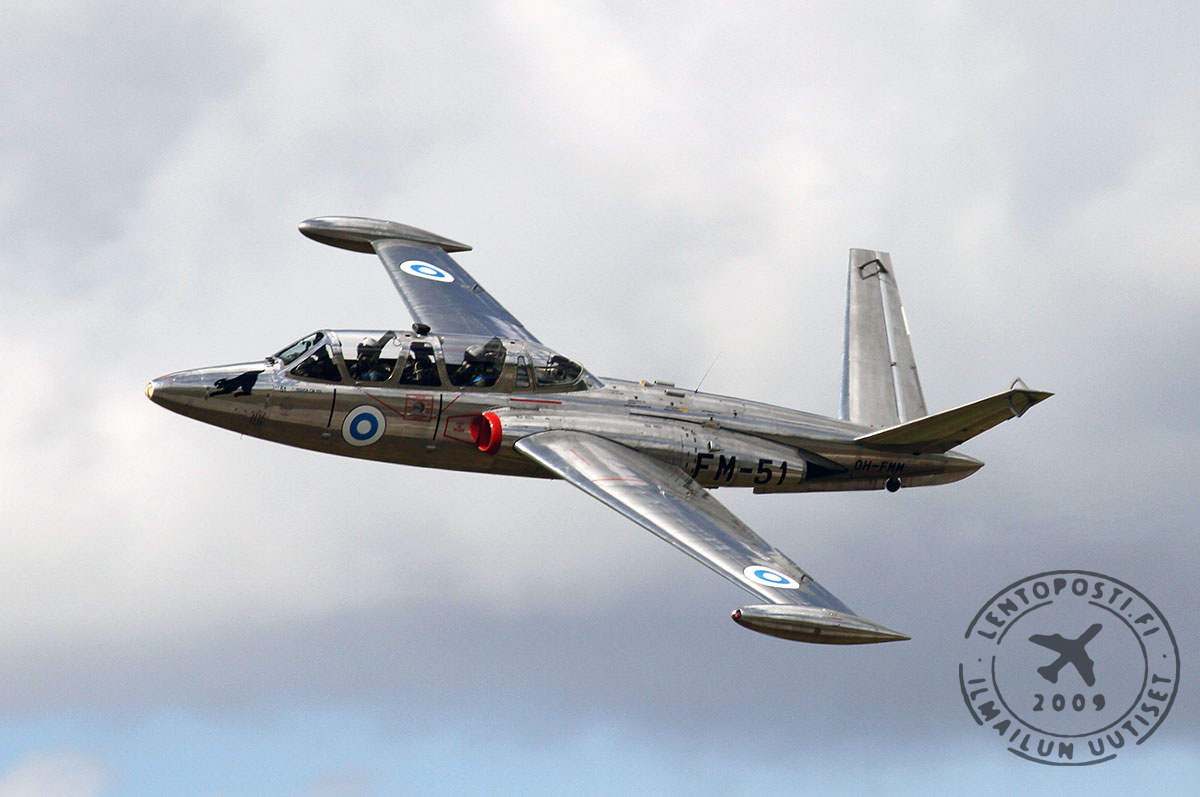 SU_FIAS_Fouga_1