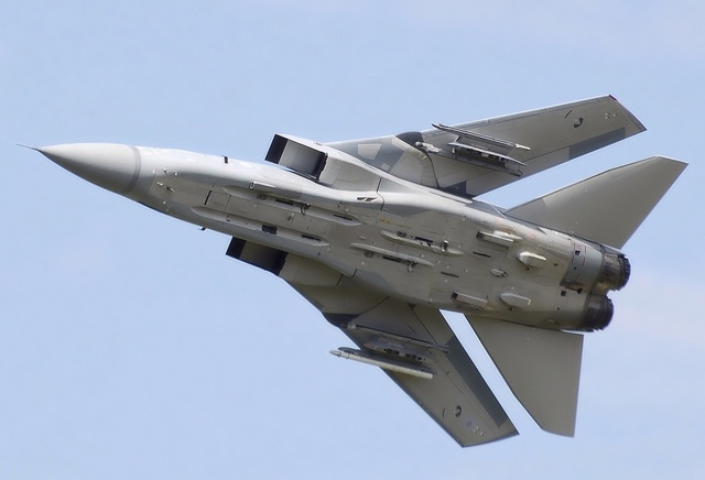 Tornado_f3_ze764_kemble_wikimedia_arpingstone