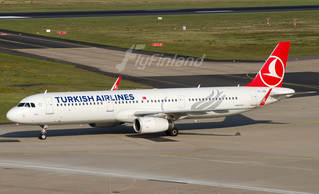 TurkishAirlines_Airbus_TCJSG_harrikoskinen_flyFinland