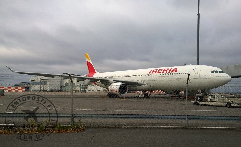 Iberia_a330_vantaa