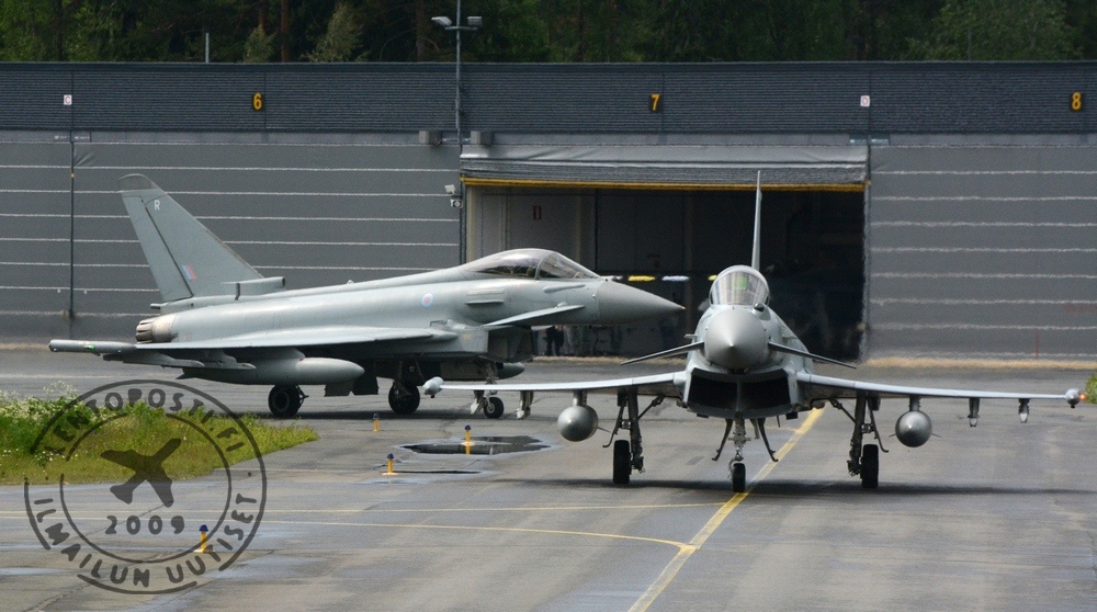Perjantai_tourdesky_16_5