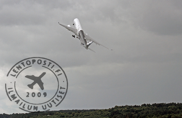 FIA16_A350_climb_1