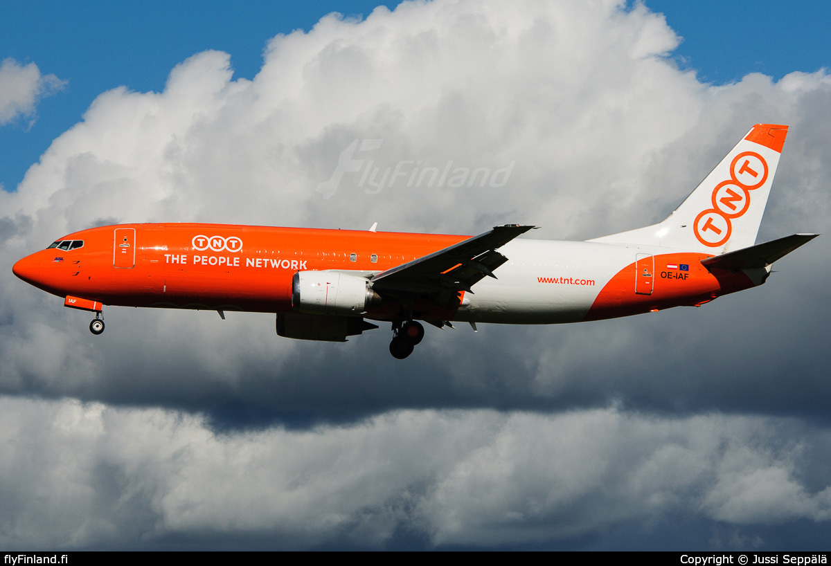 tnt_737_pirkkala_flyfinland_jussiseppala