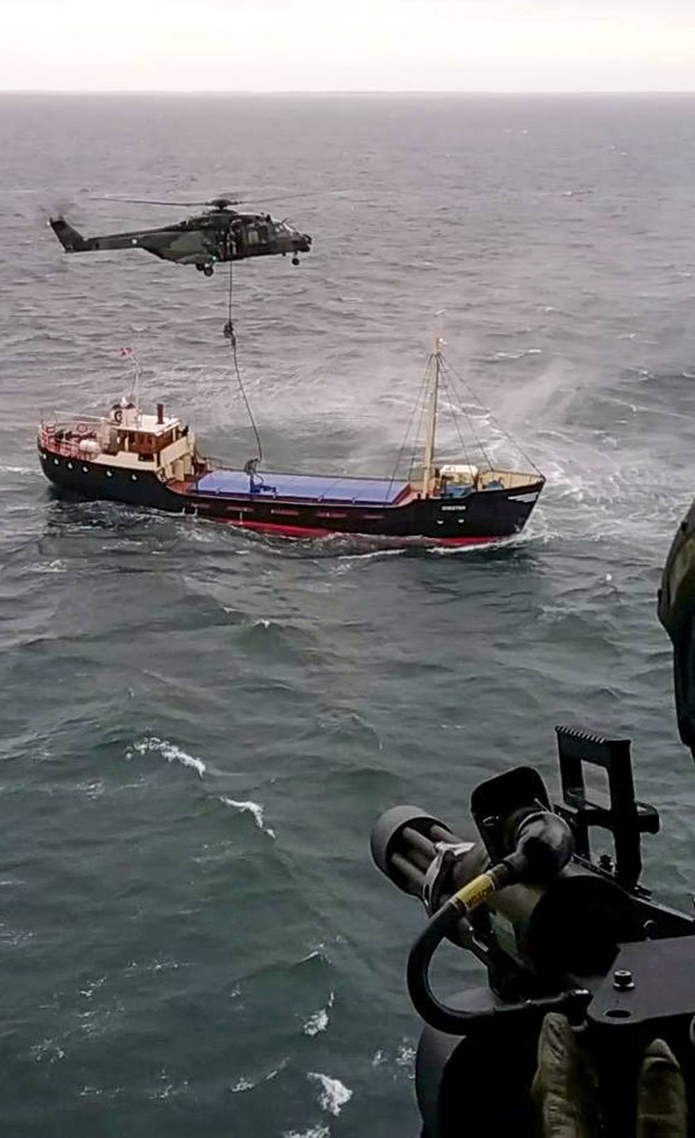 UTJR_tanska_2_puolustusvoimat_tw