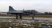 Gripen_e_taxi_1216_Saab_youtube