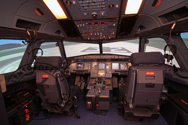 Patria_FTD_ohjaamo_close