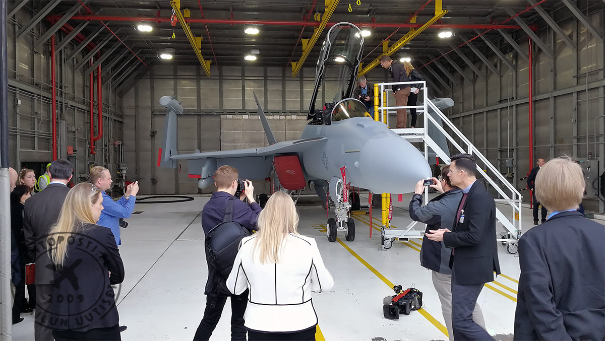 HXtour_SuperHornetilla