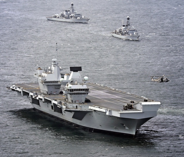 queen_elisabeth_crown_copyright_2017