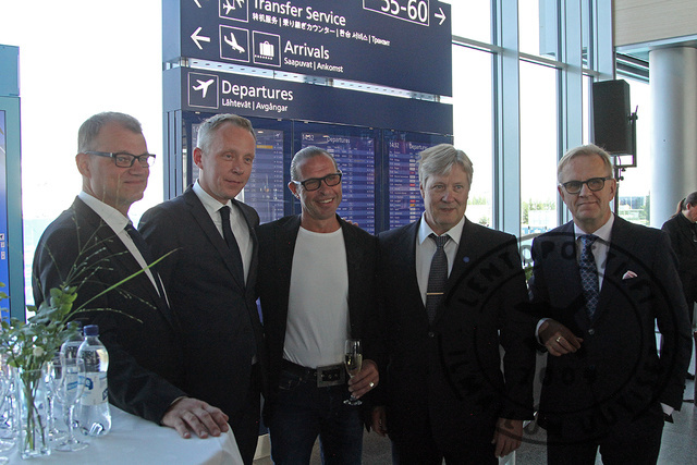 Avajaiset_yhteiskuva