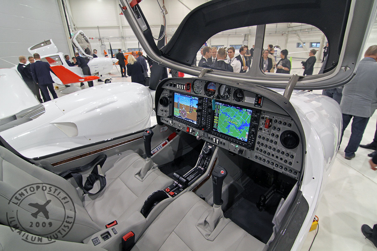 PIR_PAT_DA42_ohjaamo