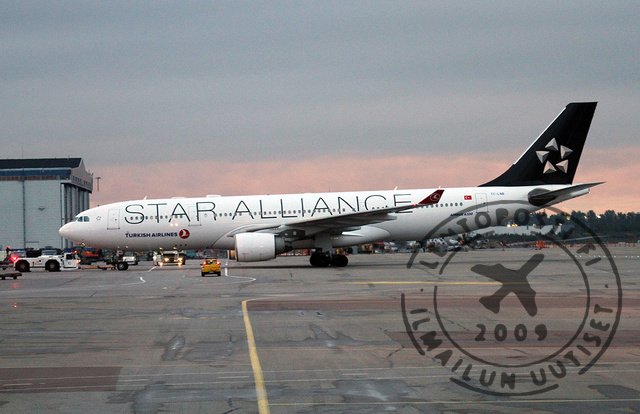 THY_A330_HEL_1