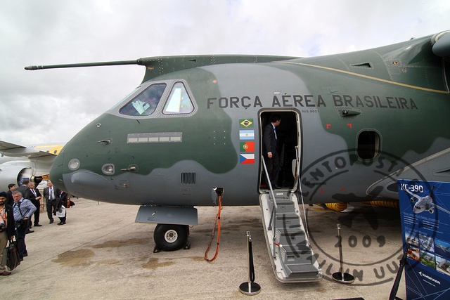 KC390_nose