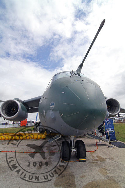 KC390_nose_headon