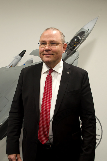 Håkan_Bushke_pysty
