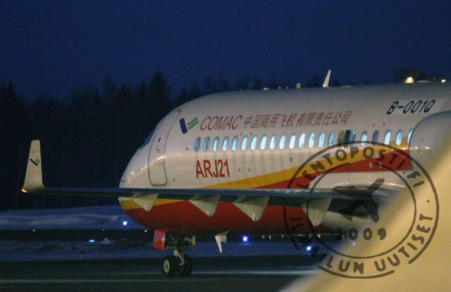 Comac_ARJ21_close