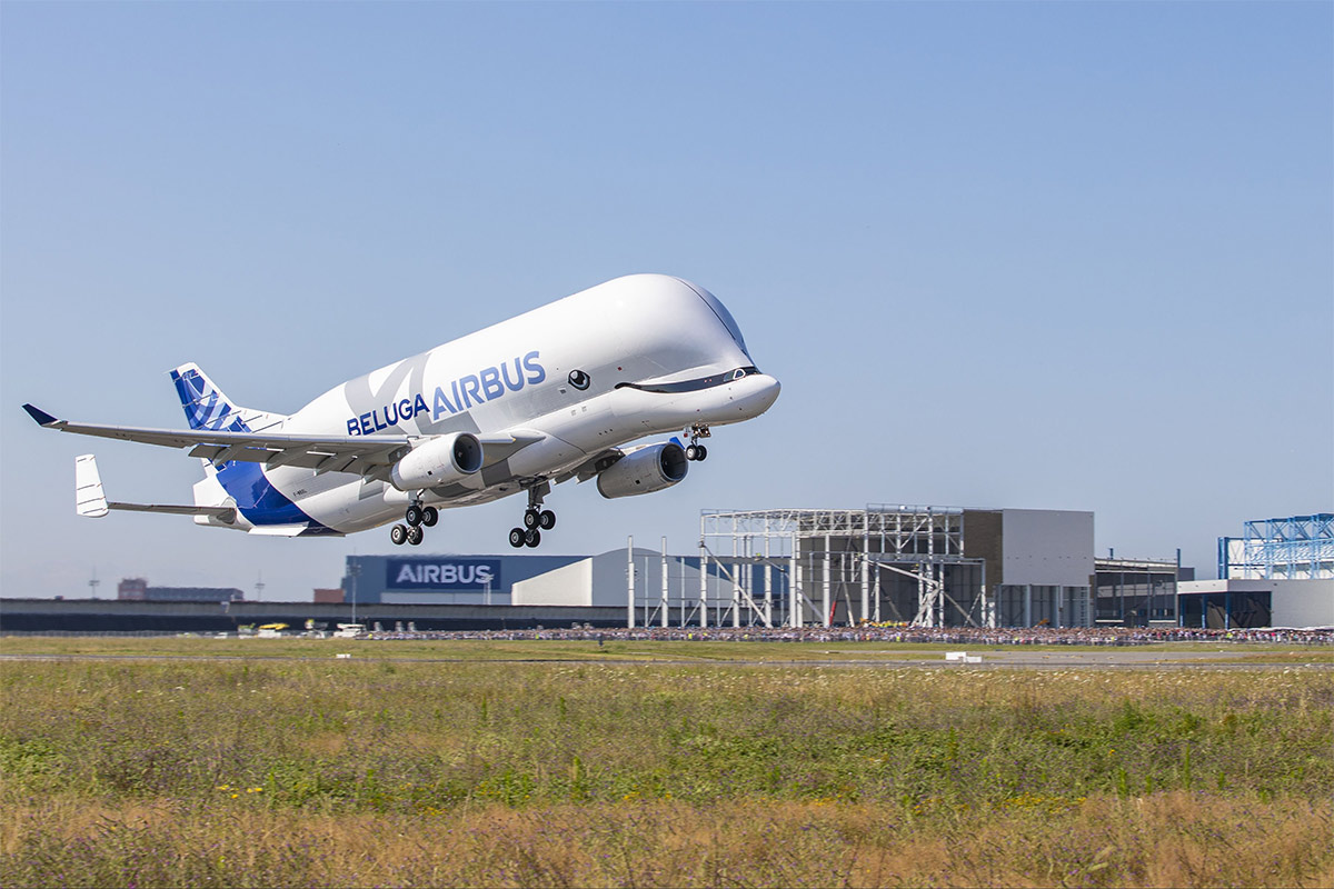 BelugaXL_takeoff_1