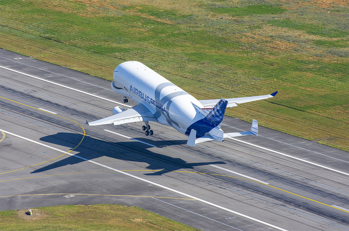 BelugaXL_takeoff_3