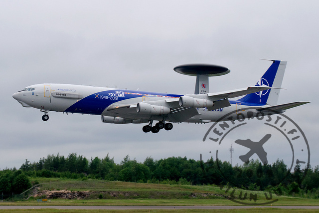 LX-N90450_140619a