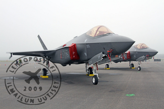 TA_F35_apron
