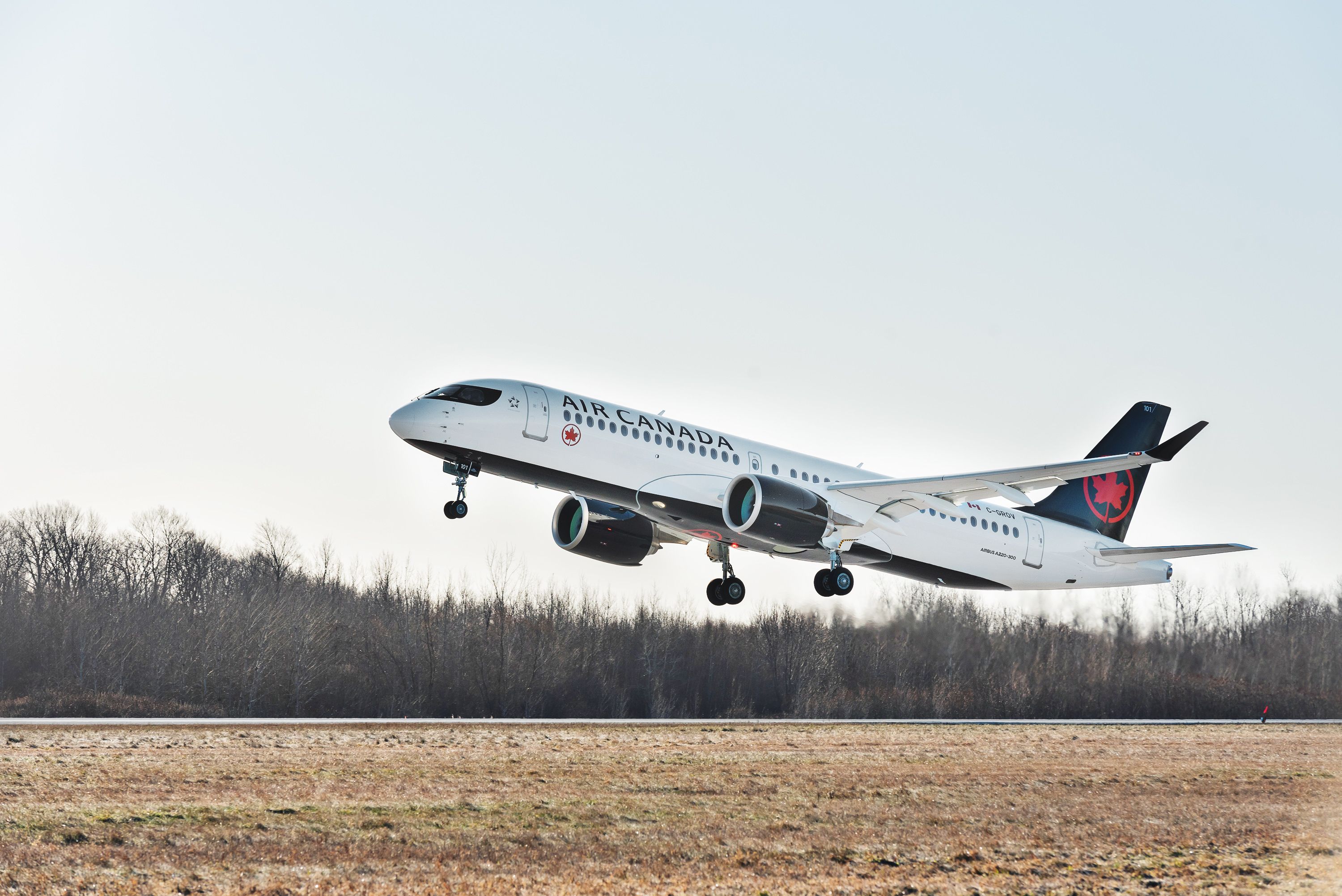 A220-AirCanada-Take-off