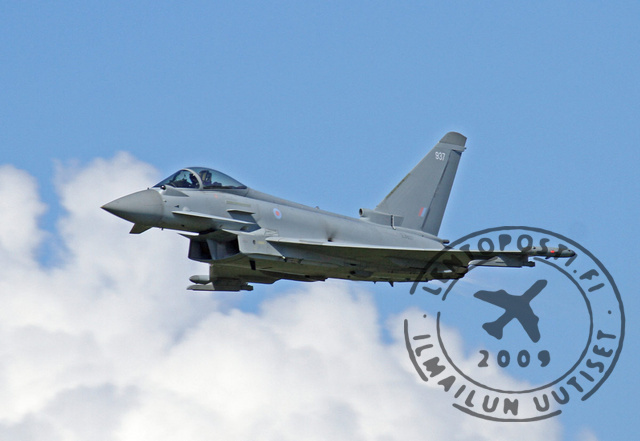 Eurofigher_RAF_ilmassa_2