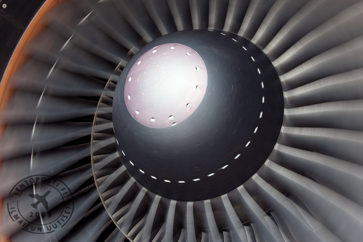 Engine_rotating