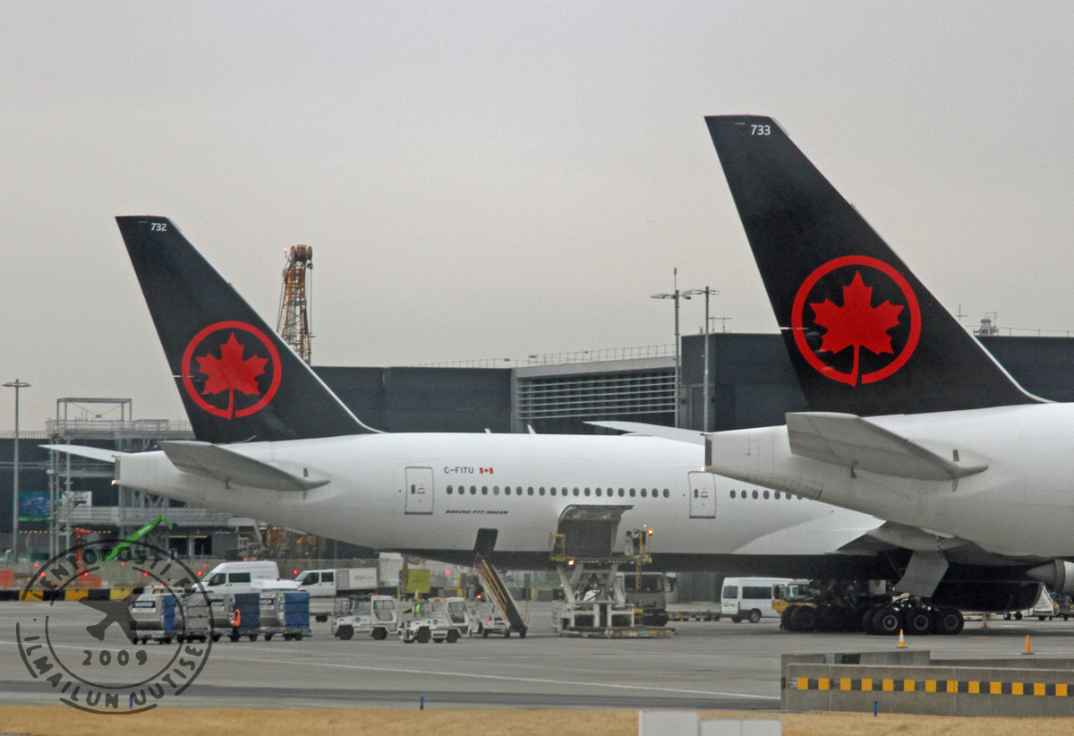 AirCanada_tails