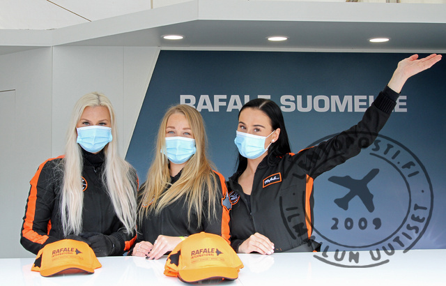 K1_Rafale_ladies