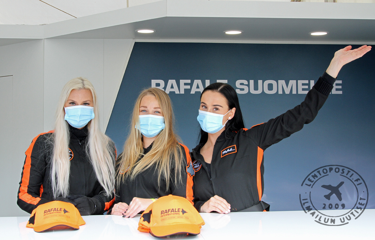 K1_Rafale_ladies
