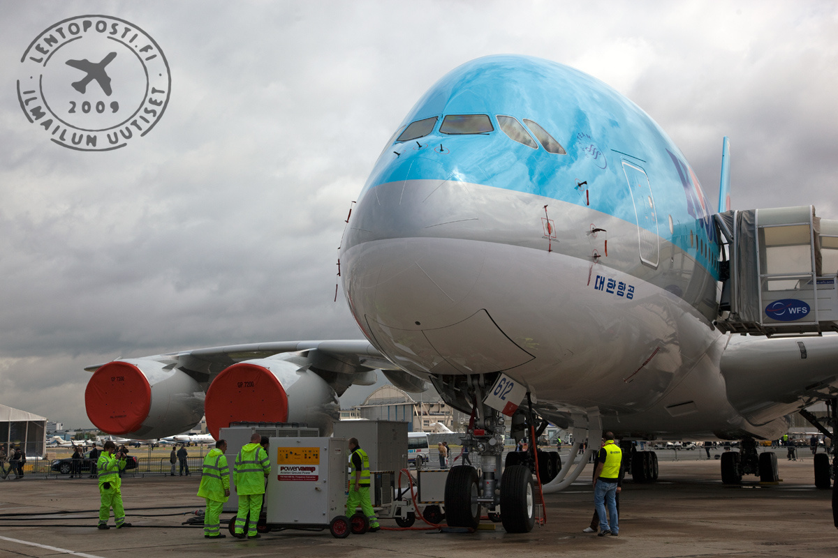 Airbus_A380_KAL