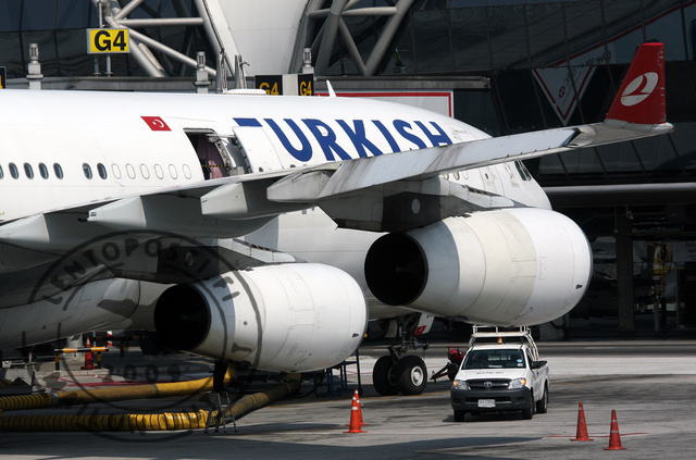 Turkish_Airlines_A340
