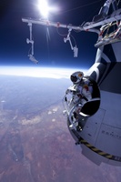 Baumgartner1_RedBull_lo