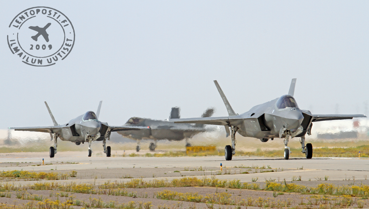 F35_3_taxi
