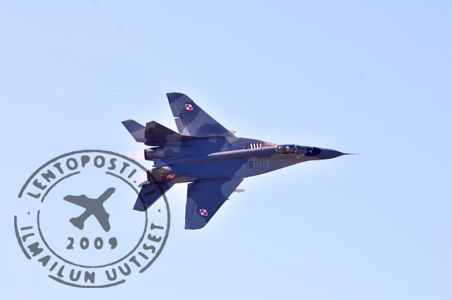 Puola_MiG29_Karivalo_2