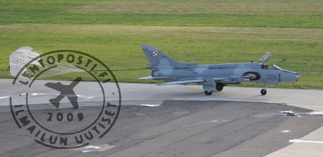 Su-22-rullaa-Perttu-Karivalo