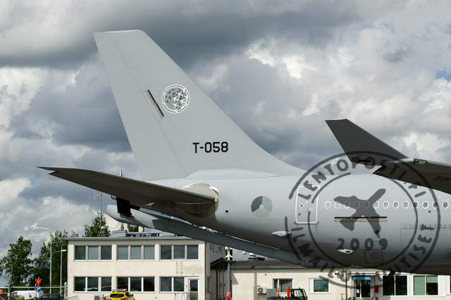 T-058_tail_140624