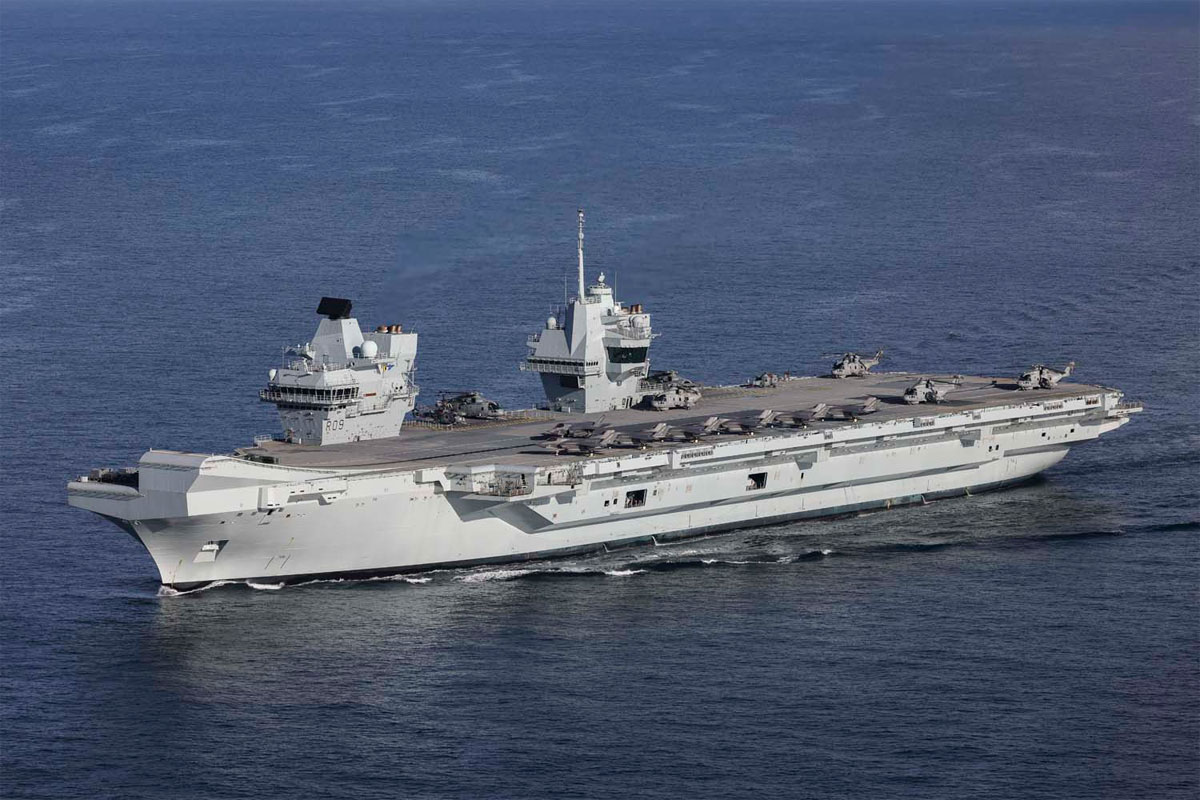 HMS_POW_lentotukialus