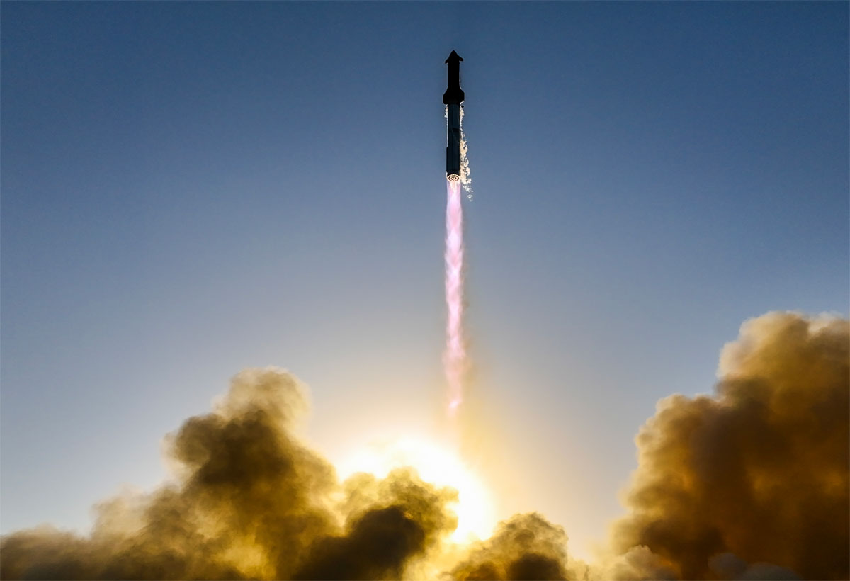 SpaceX_Starship_FLT8_1