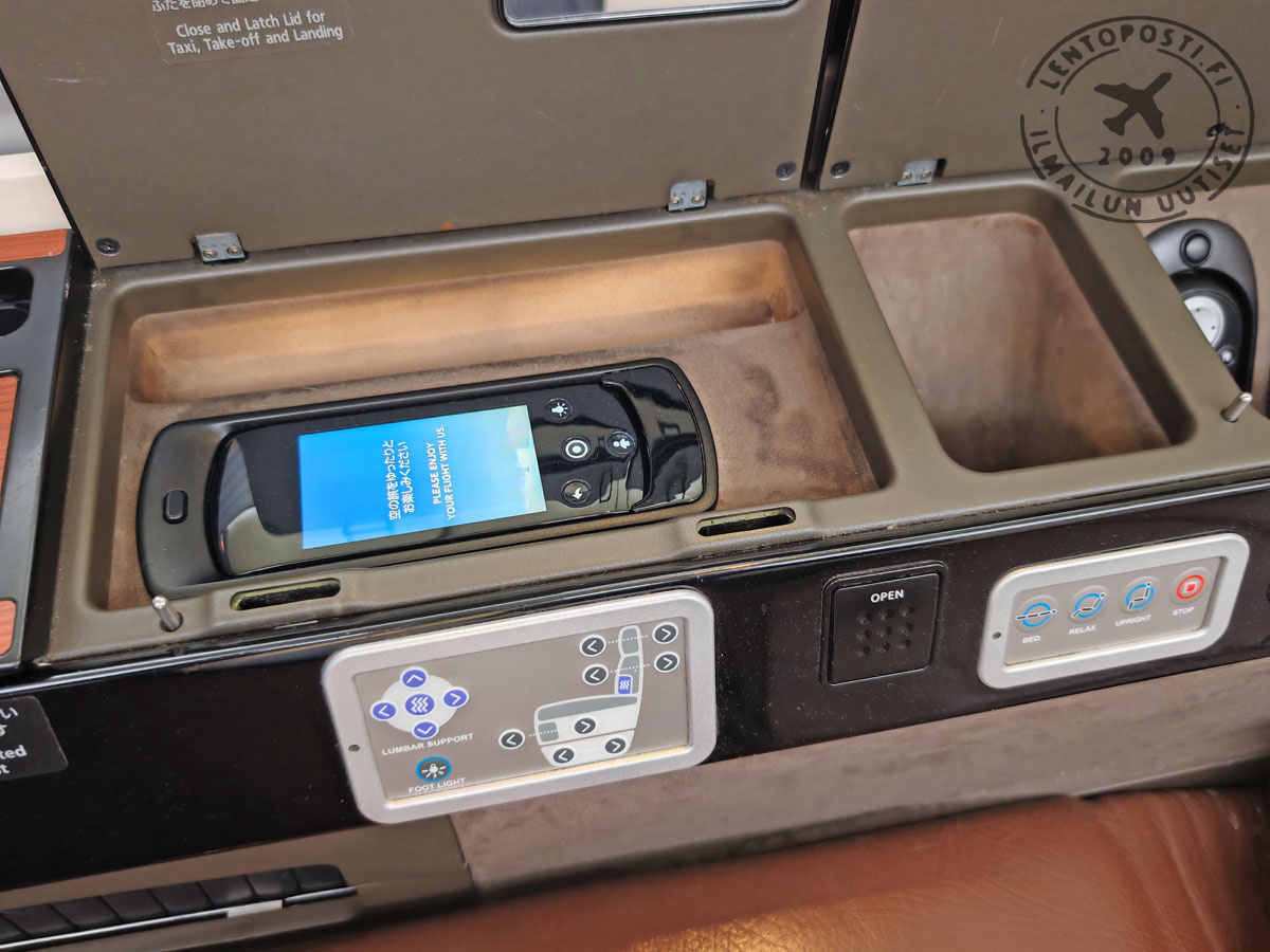 JAL_777_1st_divi_saatimet_3