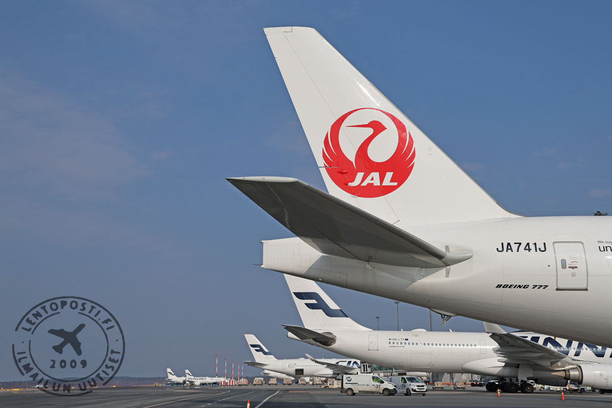 J777_tail