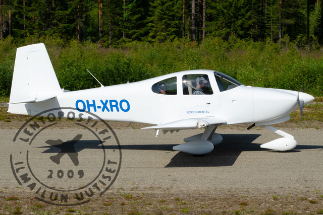 Toinen ehdokas vuoden 2025 experimental-rakentajapalkinnon saajaksi oli Olli Puttosen ja Rauno Pylväläisen Van's RV-10 -koneen (