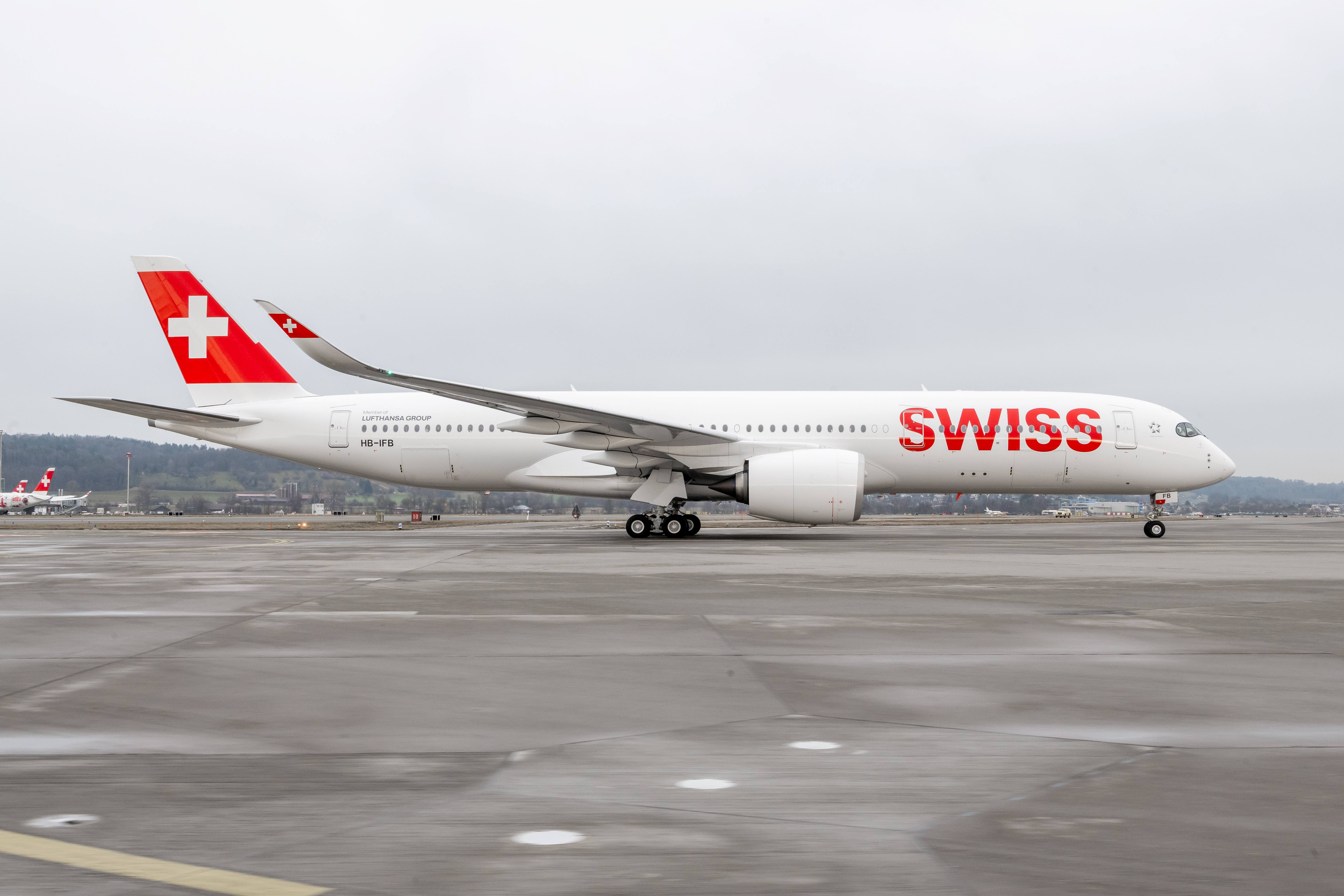 swiss_a350_hb-ifb