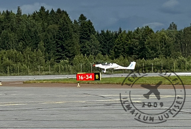 ET_Vaasa_landing